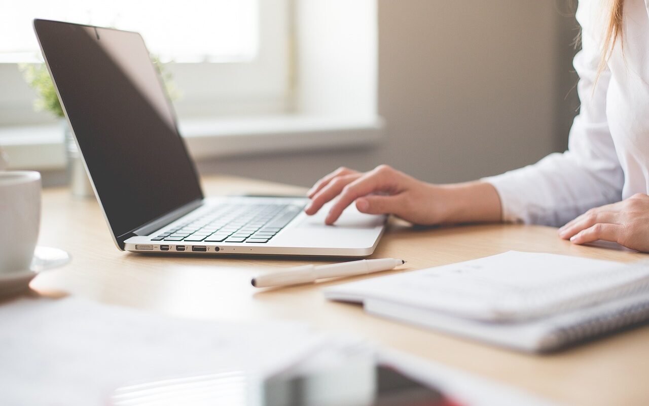 Image source: https://pixabay.com/photos/notebook-work-girl-computer-woman-2386034/