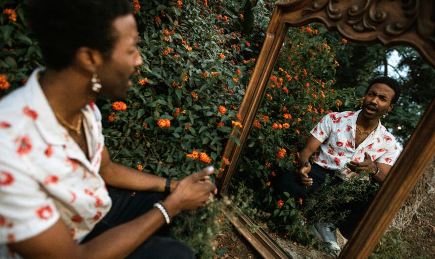 How Negative Self-Talk Shows Up in the Body Physically