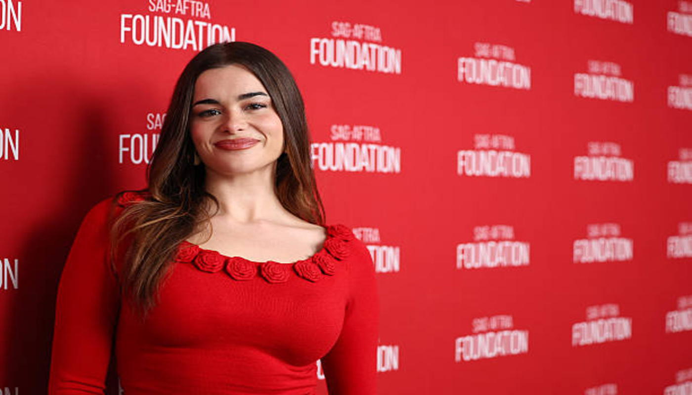 https://media.gettyimages.com/id/2250650729/photo/los-angeles-california-barbie-ferreira-attends-sag-aftra-foundation-conversations-presents.jpg?s=612x612&w=0&k=20&c=2zrlqbsf7UjRVlw9lkXKFoM-NZcCW8dL1XF4qAwkKDo=