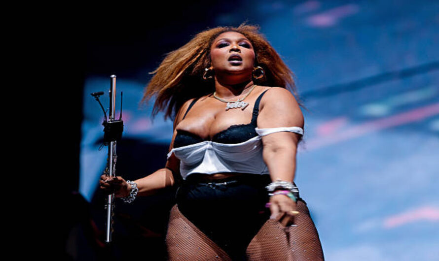 How Lizzo’s Stage Wardrobe Redefined Performance Fashion for All Sizes