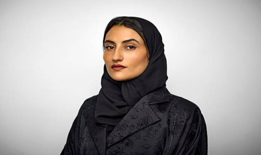 Why Hijabi Influencers Are Challenging Western Fashion Narratives