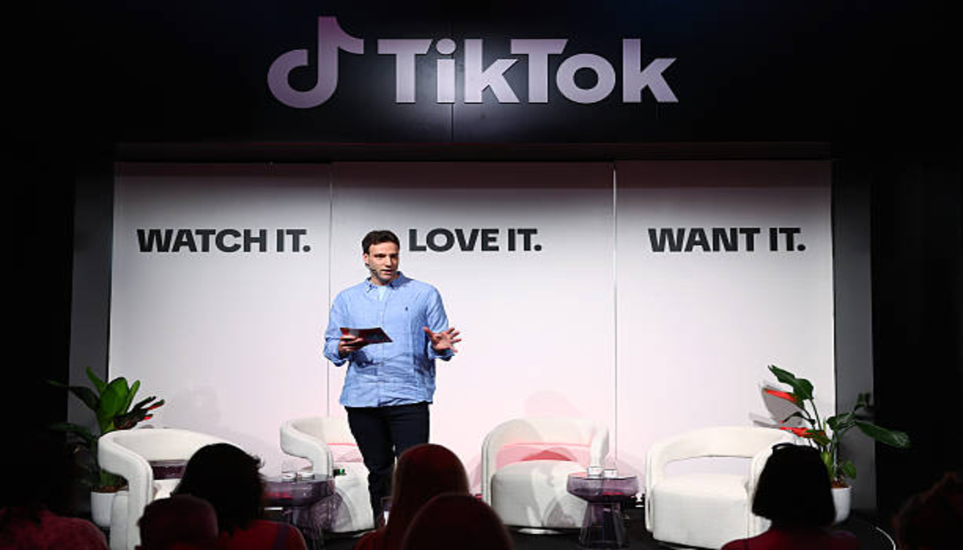 https://media.gettyimages.com/id/2282911189/photo/cannes-france-moritz-bartsch-global-head-of-creative-operations-tiktok-speaks-on-stage-during.jpg?s=612x612&w=0&k=20&c=o4dnRdo6vz2CeBc2GG5_Yxz2aRfiWmQhpNN5ZL3UBt8=