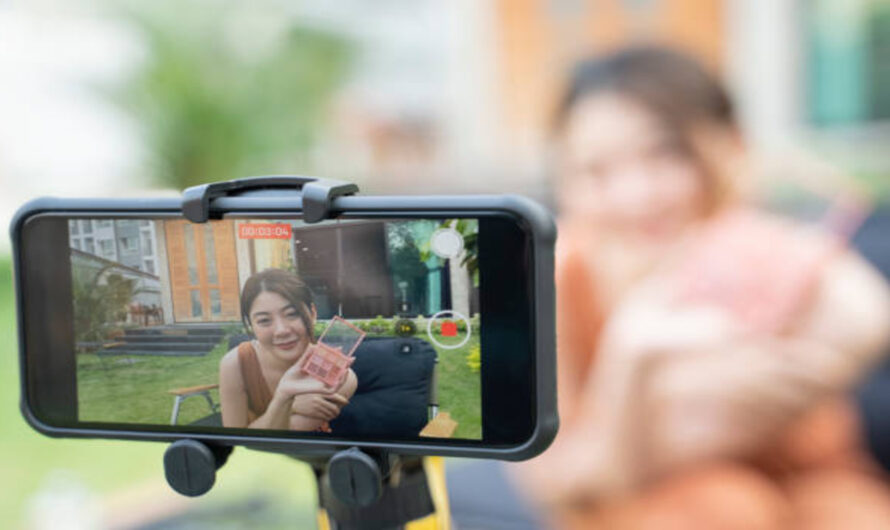 The Role of Digital Filters in Daily Identity Construction