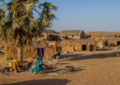 https://media.gettyimages.com/id/1227889485/photo/a-village-with-small-reed-covered-huts-on-the-banks-of-the-niger-river-near-mopti-in-mali.jpg?s=612x612&w=0&k=20&c=NRsryCnsm68wpjTOu0INNkv_3HT9kVkj3HzqkXv35uk=