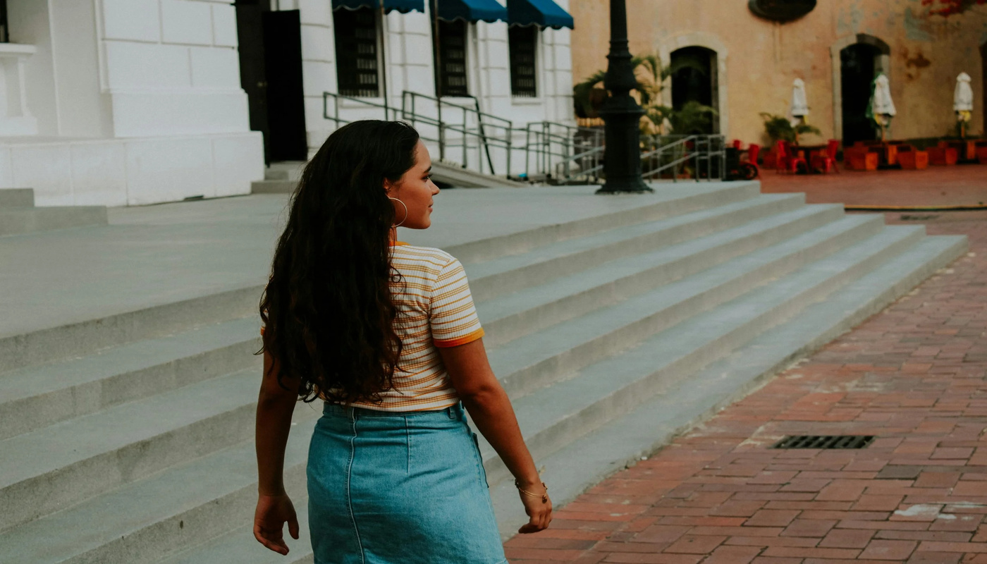 https://images.squarespace-cdn.com/content/v1/619cffbc22fc5150288d9328/8d6743fa-f8f8-4f46-af0a-93b22718b926/Latinx+Walkin.jpg