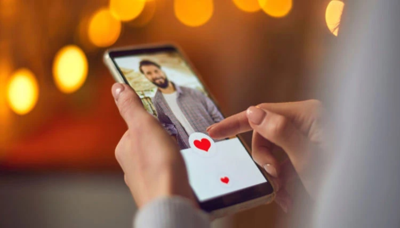 https://sp-ao.shortpixel.ai/client/to_webp,q_glossy,ret_img,w_750,h_375/https://www.psypost.org/wp-content/uploads/2022/11/finding-man-on-dating-app-750x375.jpg
